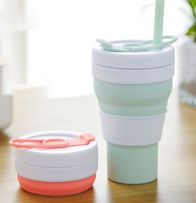 Voorraad Draagbare opneembare opvouwbare waterfles voor evenementen cadeau en zakkoffiebeker