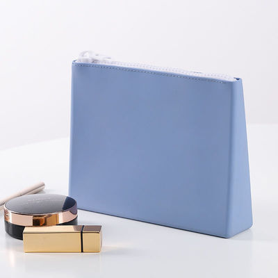 Zachte en duurzame siliconen cosmetische zak aangepaste kleur voor on-the-go make-up