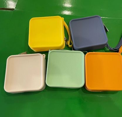 Gepersonaliseerde 100% voedselkwaliteit siliconen cosmetische zak opslagdoos voor make-up accessoires