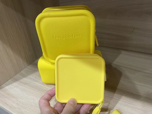 Gepersonaliseerde 100% voedselkwaliteit siliconen cosmetische zak opslagdoos voor make-up accessoires