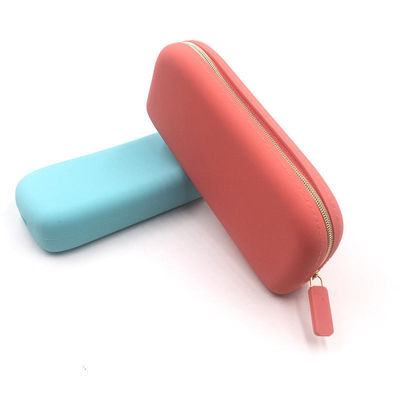 Gepersonaliseerd logo Acceptabele cosmetische opslagzak 2024 Warm siliconen make-up zak voor vrouwen