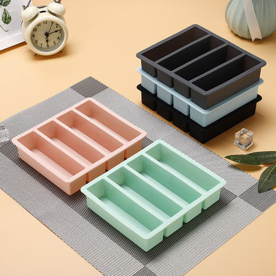 Multicolor 4 Rasters IJskubbakken Vormen met voedselkwaliteit siliconen materiaal 17*14.3*3.6cm