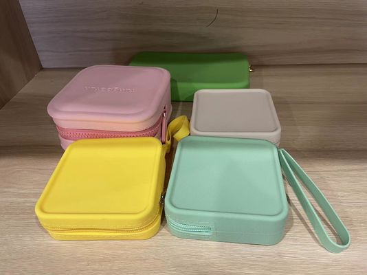 Gepersonaliseerde juwelenopslagdoos 100% voedselkwaliteit siliconen make-up zak voor meisjeszakken