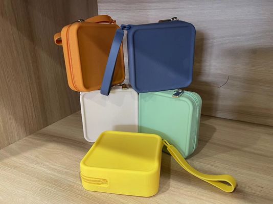 Gepersonaliseerde juwelenopslagdoos 100% voedselkwaliteit siliconen make-up zak voor meisjeszakken
