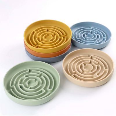 Custom Logo Huisdier Schalen Voeders Ronde Labyrint Silicone Slow Feeder met voorraad zuigmat
